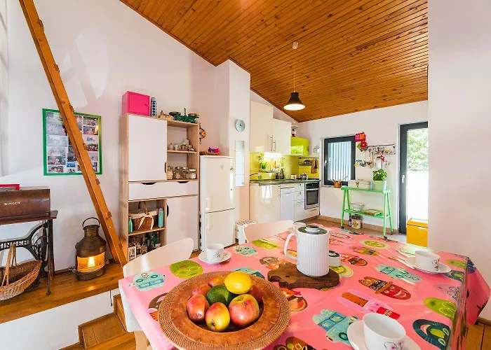 Mediterrane Casa Nur 350 Meter Zum Mit Meerblick, Waschmaschine, Smart-tv Crikvenica