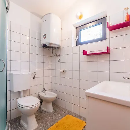 Mediterrane Casa Nur 350 Meter Zum Mit Meerblick, Waschmaschine, Smart-tv Crikvenica